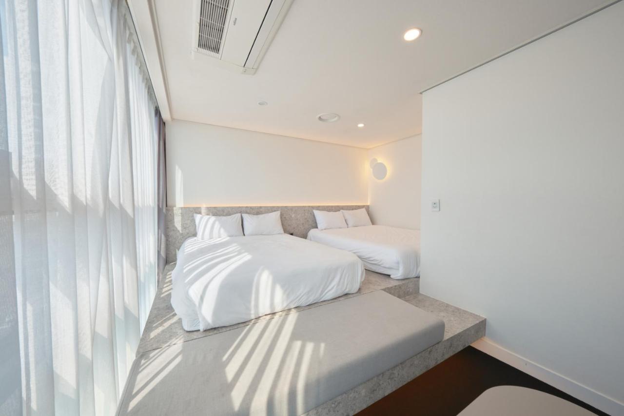 Uh Suite The Haeundae Busan Exterior foto