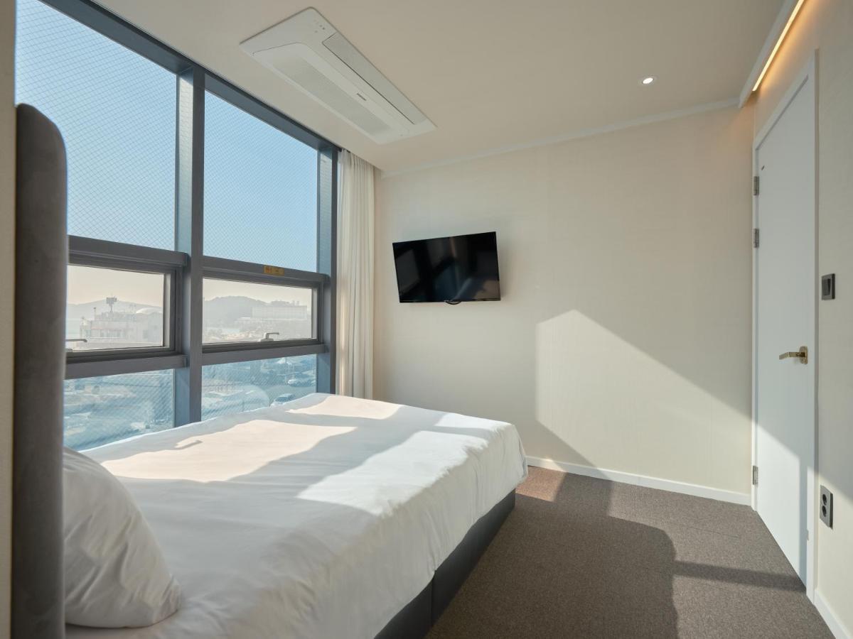 Uh Suite The Haeundae Busan Exterior foto