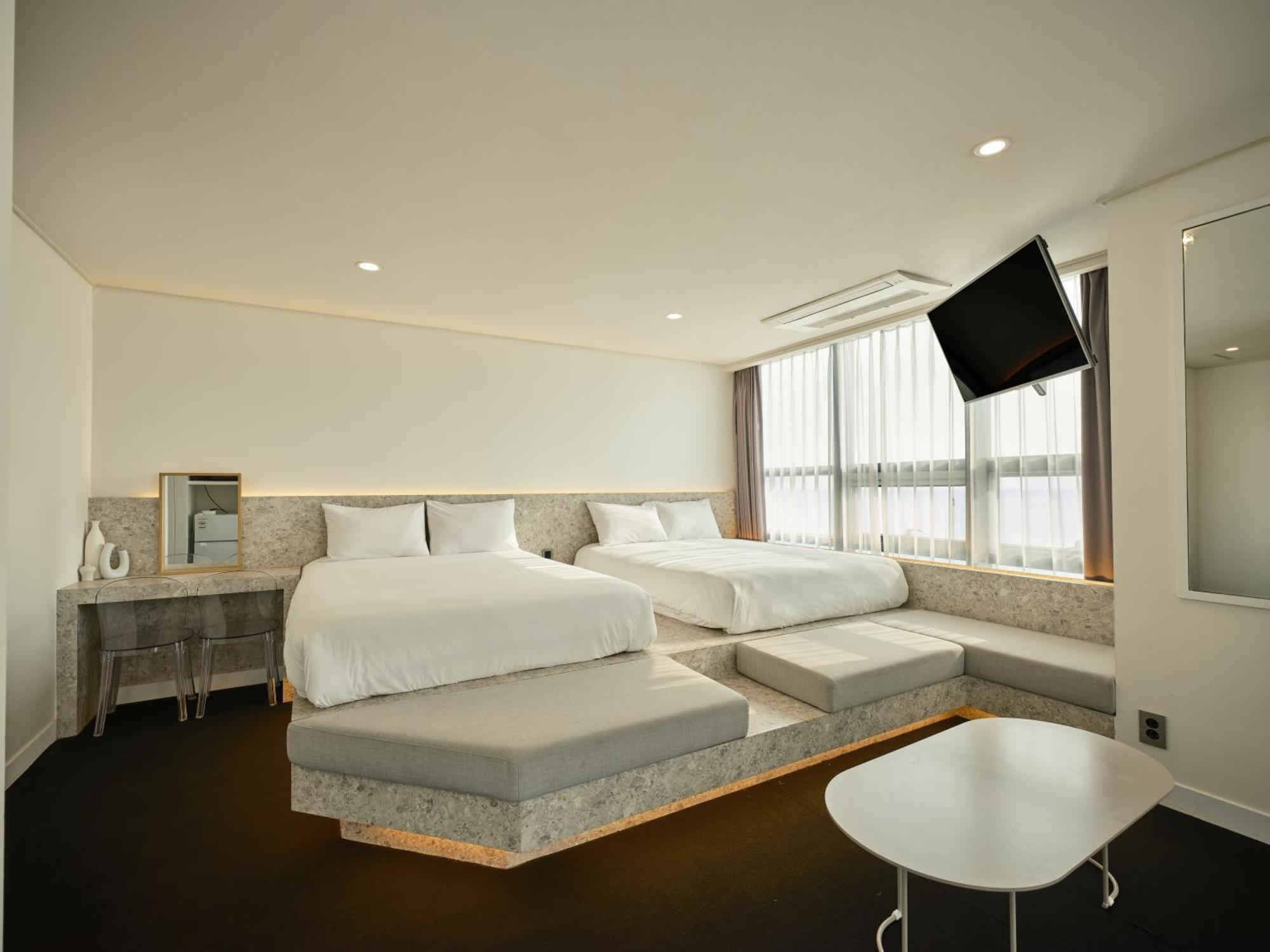 Uh Suite The Haeundae Busan Exterior foto