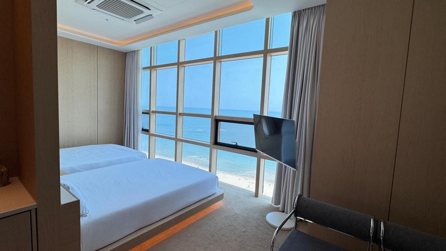 Uh Suite The Haeundae Busan Exterior foto